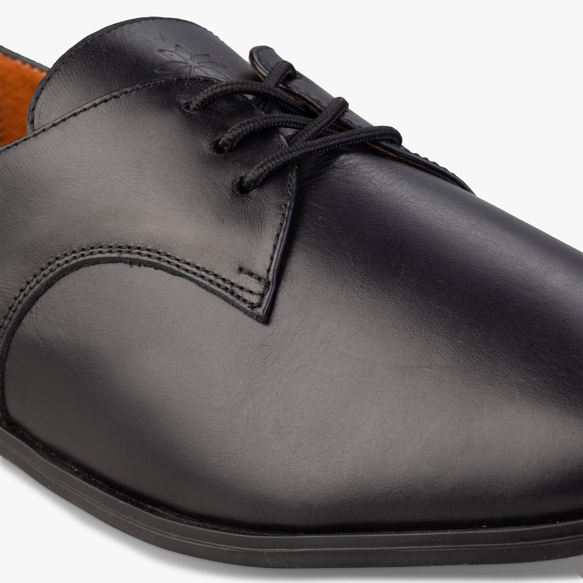 Black Oxford Shoes Upper Detail View