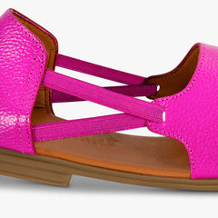 Womads pink sandals peep toe lose up of elastic